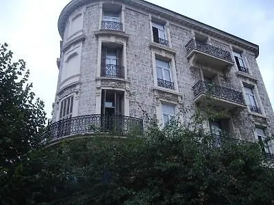 Ξενοδοχείο Annexe 3*
