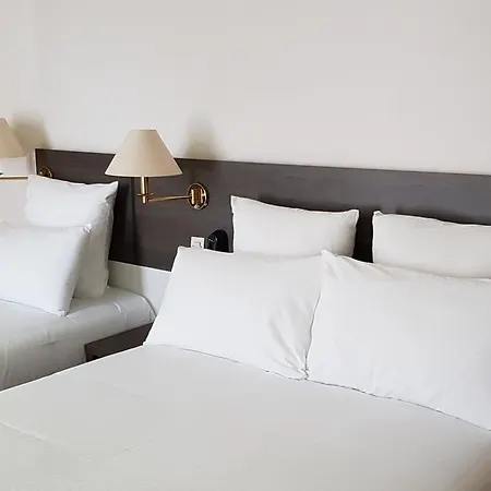 Ξενοδοχείο Annexe 3*