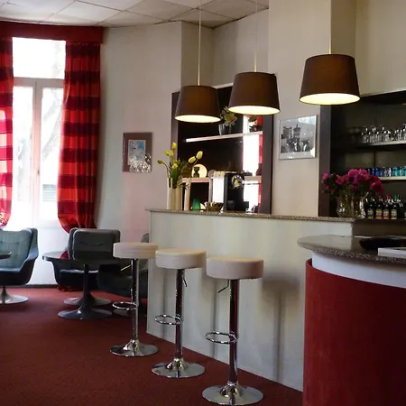 Otel Annexe 3*